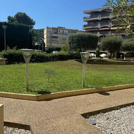 14468 Deux Pieces Avec Piscine Apartment *
